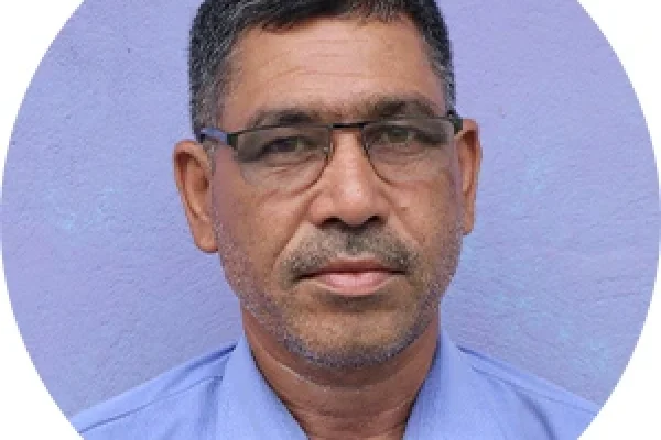 Darlami Bus Driver